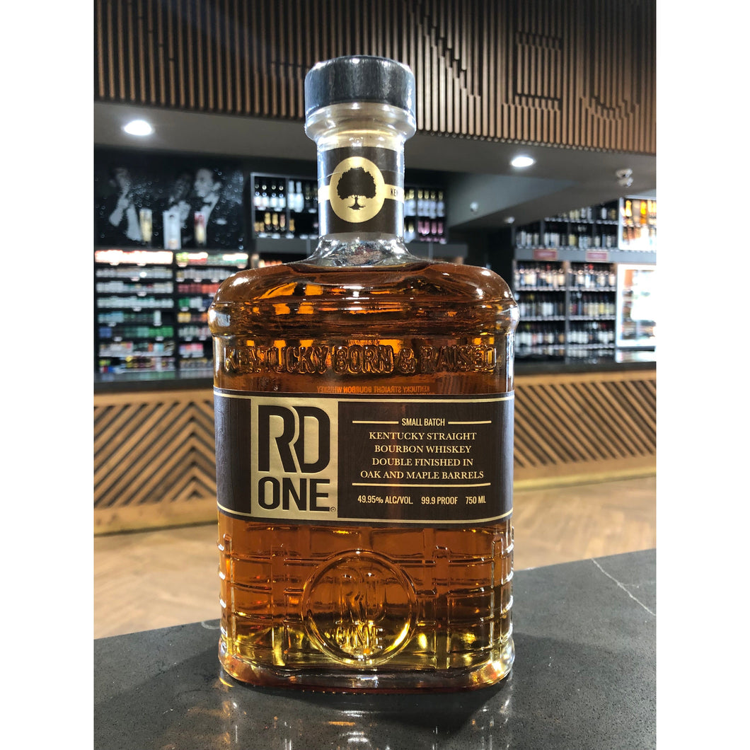 RD ONE | Kentucky Straight Bourbon Whiskey Finished in Oak and Maple
