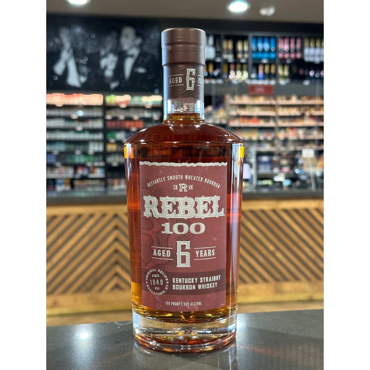 REBEL 100 | KENTUCKY STRAIGHT BOURBON WHISKEY | AGED 6 YEARS