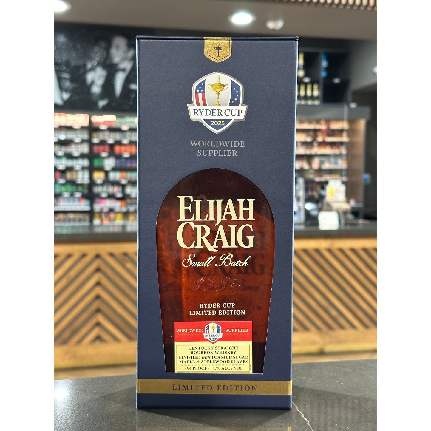 ELIJAH CRAIG RYDER CUP 2025 KENTUCKY STRAIGHT
BOURBON WHISKEY
FINISHED with TOASTED SUGAR MAPLE & APPLEWOOD STAVES
